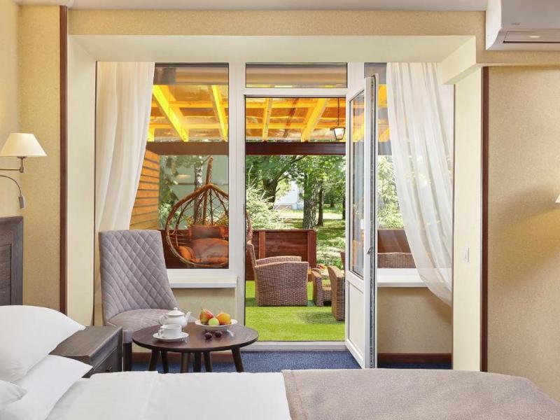 ZVENIGOROD Park-Hotel