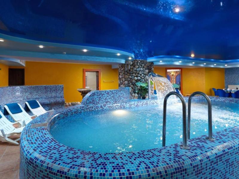 ZVENIGOROD Park-Hotel