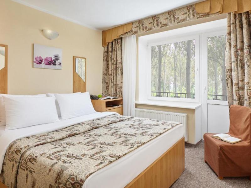 ZVENIGOROD Park-Hotel