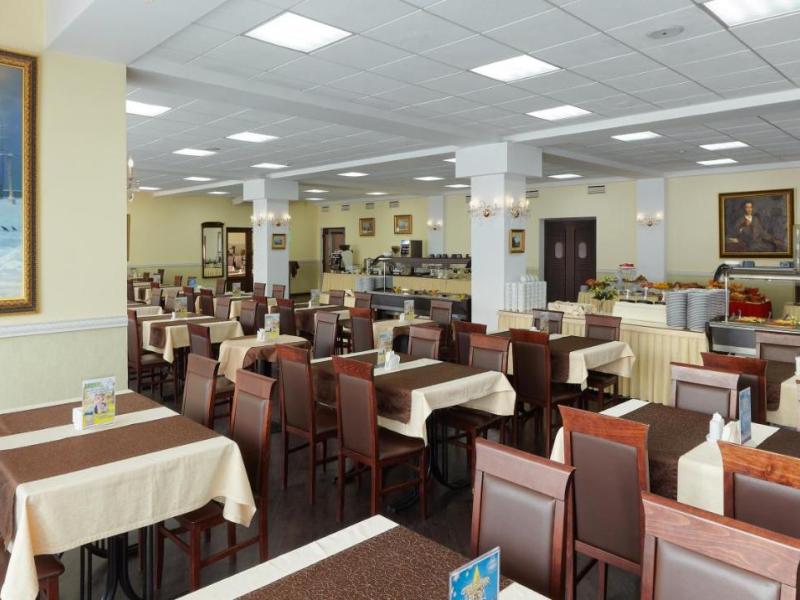ZVENIGOROD Park-Hotel