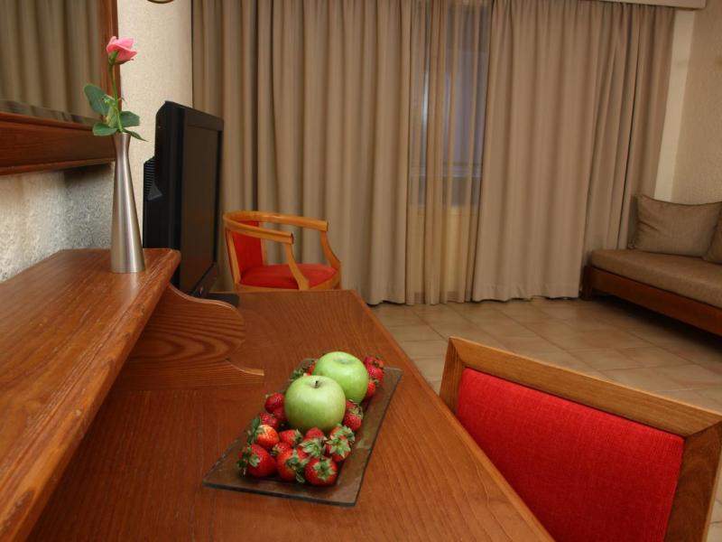 Avra Collection Hermes