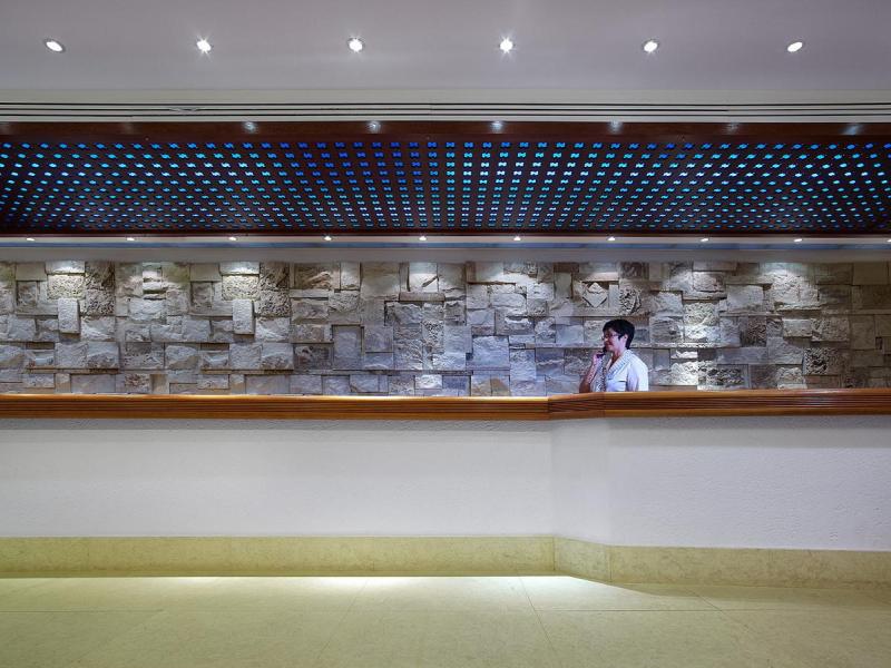 Avra Collection Hermes