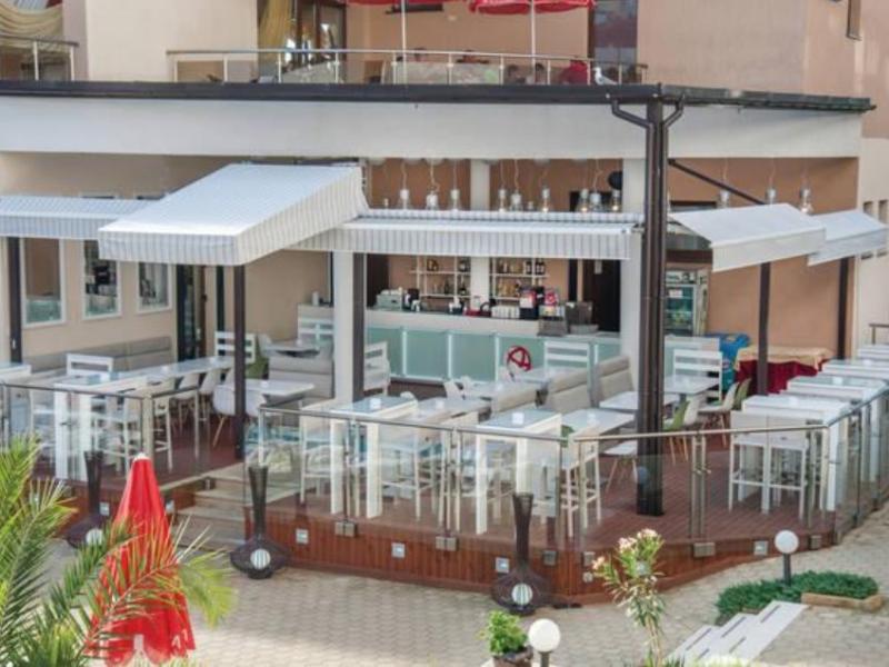 Hermes Club Hotel & Apartments