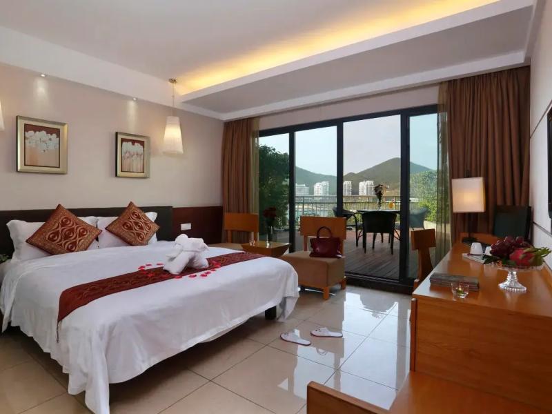 Sanya Luyi Sea View Hotel