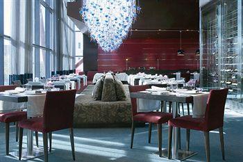 Hyatt Regency Barcelona Tower