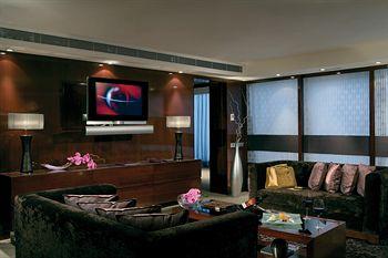 Hyatt Regency Barcelona Tower