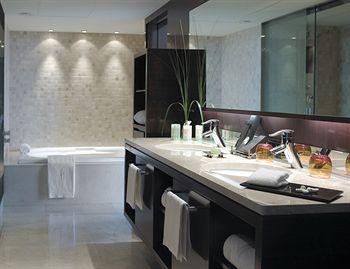 Hyatt Regency Barcelona Tower