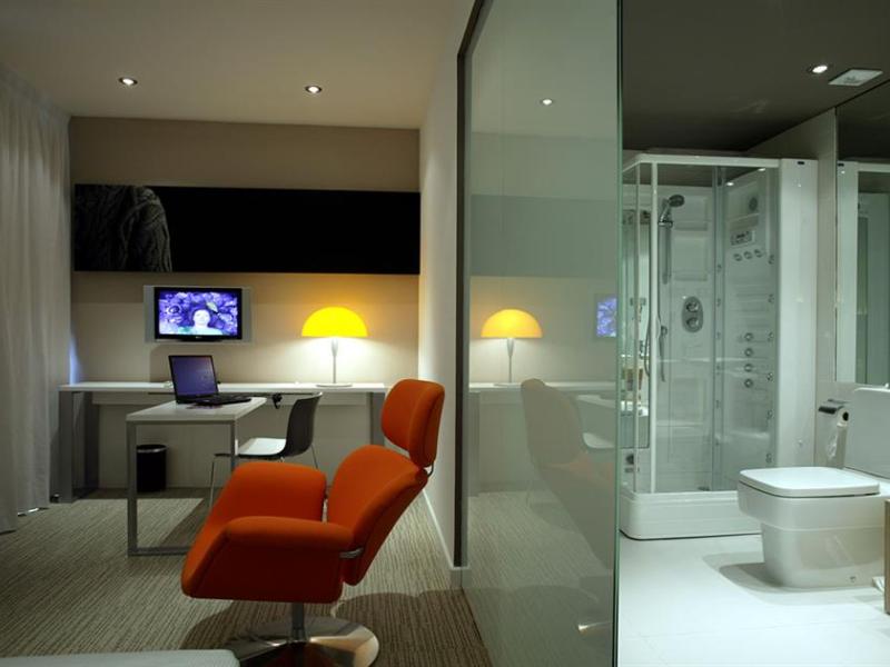 ICON Embassy by Petit Palace