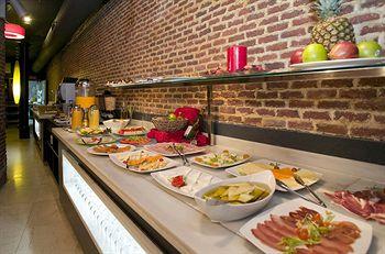 Petit Palace Posada del Peine Hotel