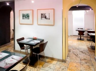 Petit Palace Puerta del Sol Hotel