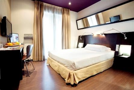 Petit Palace Puerta del Sol Hotel