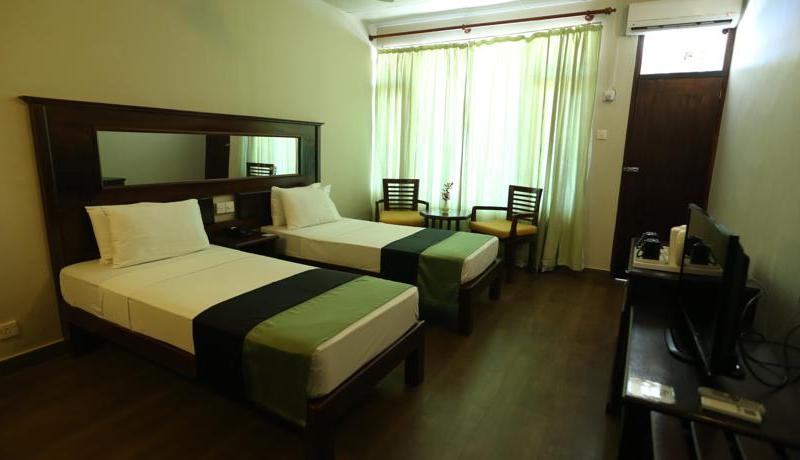 Hikkaduwa Beach Hotel