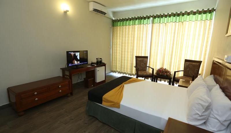 Hikkaduwa Beach Hotel