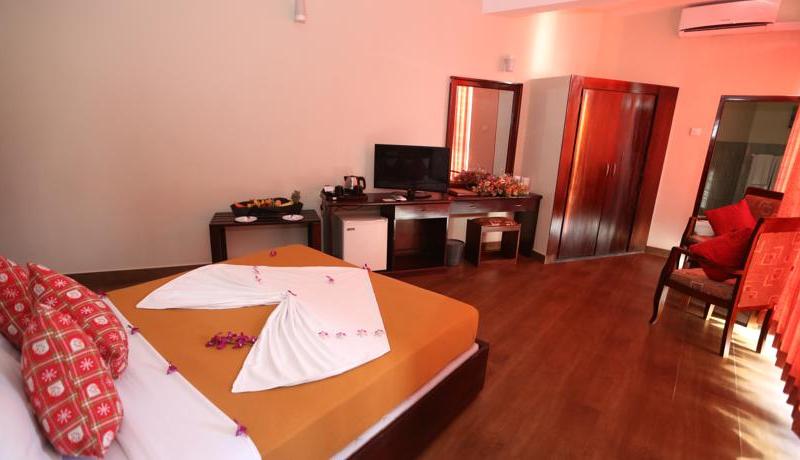 Hikkaduwa Beach Hotel