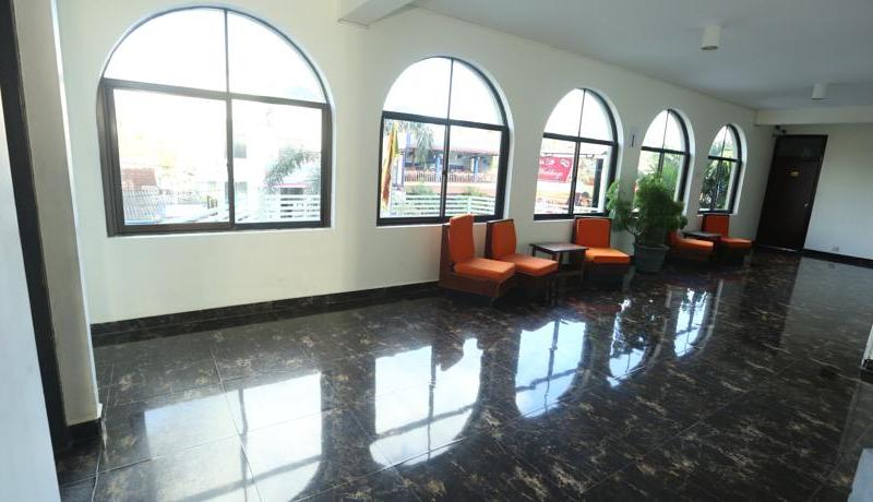 Hikkaduwa Beach Hotel