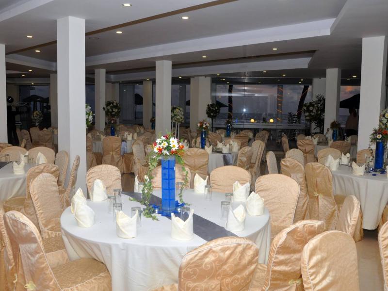 Hikkaduwa Beach Hotel