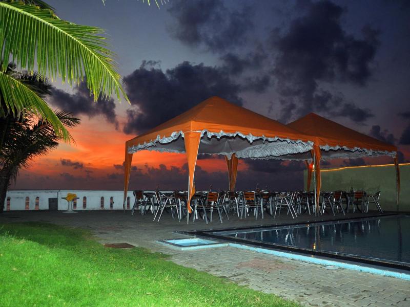 Hikkaduwa Beach Hotel