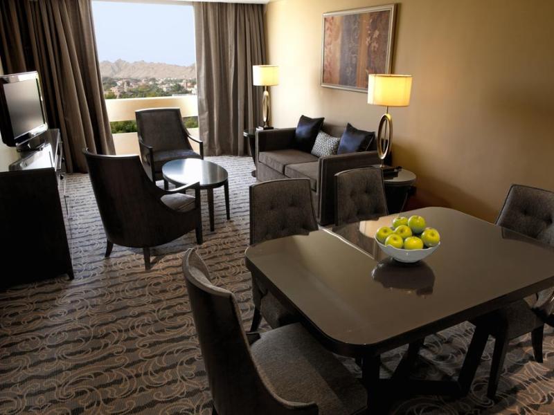 Radisson Blu Hotel & Resort Al Ain