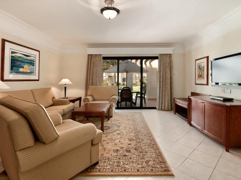 Radisson Blu Hotel & Resort Al Ain