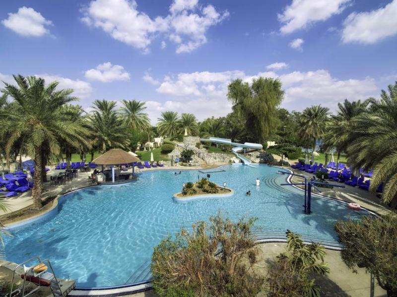 Radisson Blu Hotel & Resort Al Ain