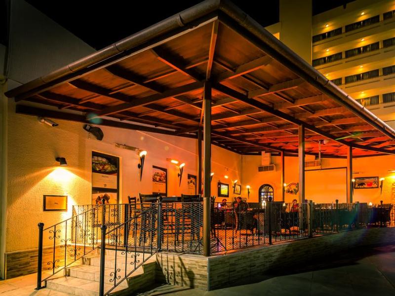 Radisson Blu Hotel & Resort Al Ain