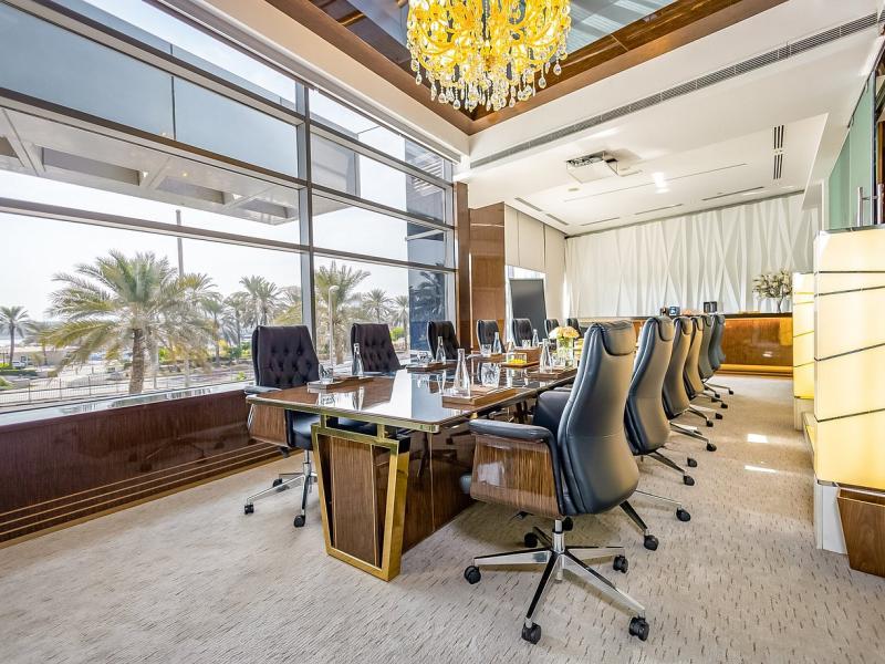 Golden Sands Hotel Creek 