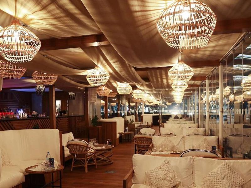 Radisson Blu Hotel & Resort Abu Dhabi Corniche