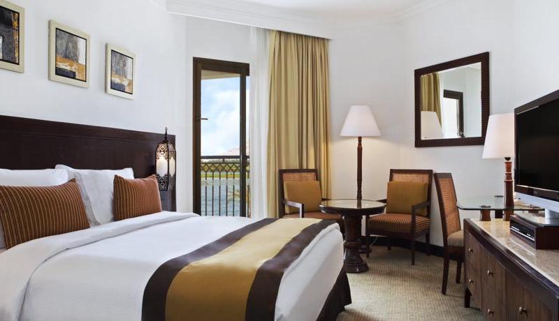 Hilton Luxor Resort & Spa