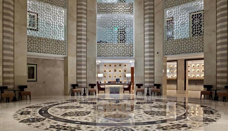 Hilton Luxor Resort & Spa