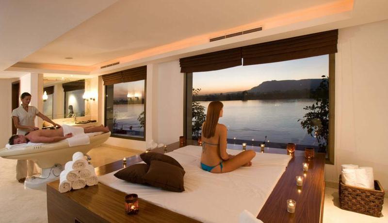 Hilton Luxor Resort & Spa