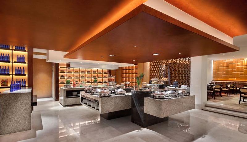 Hilton Luxor Resort & Spa