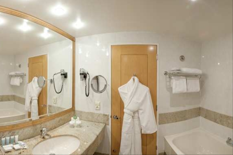 Hilton Paris Charles de Gaulle Airport
