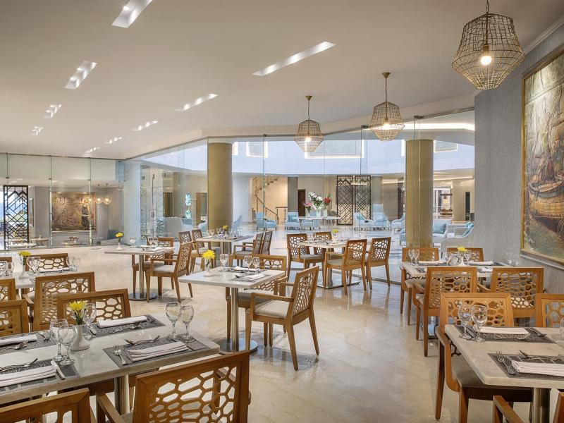 Hilton Hurghada Plaza Hotel