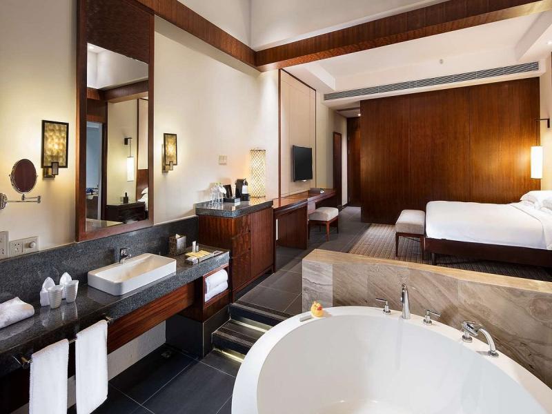 Hilton Sanya Yalong Bay Resort & Spa