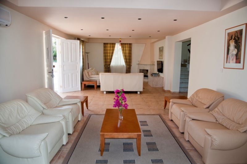 Amalthia Villas