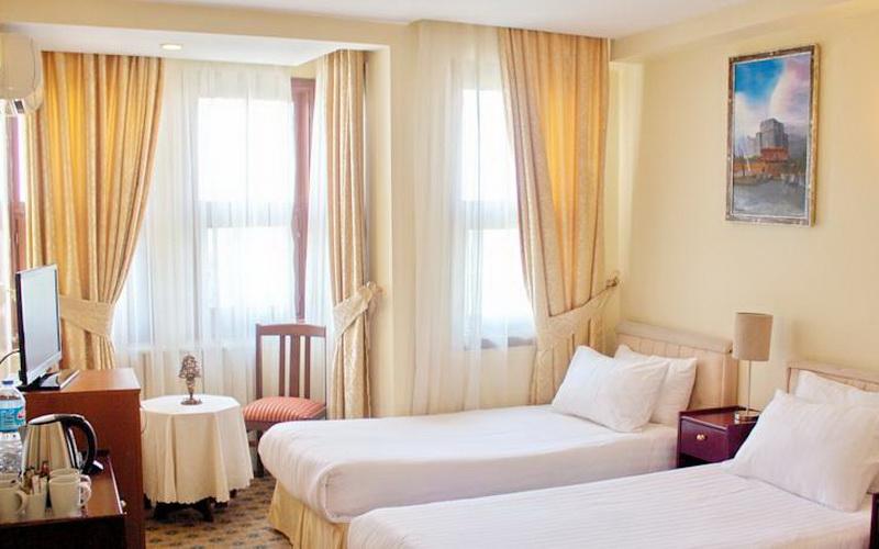 Historia Hotel