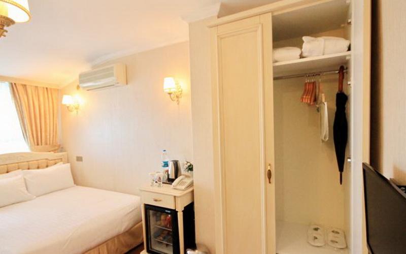 Historia Hotel