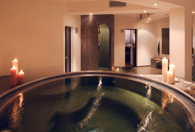 Holiday Hotel Monclassico