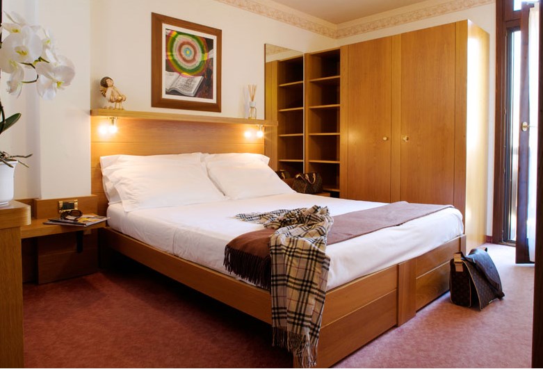 Holiday Hotel Monclassico