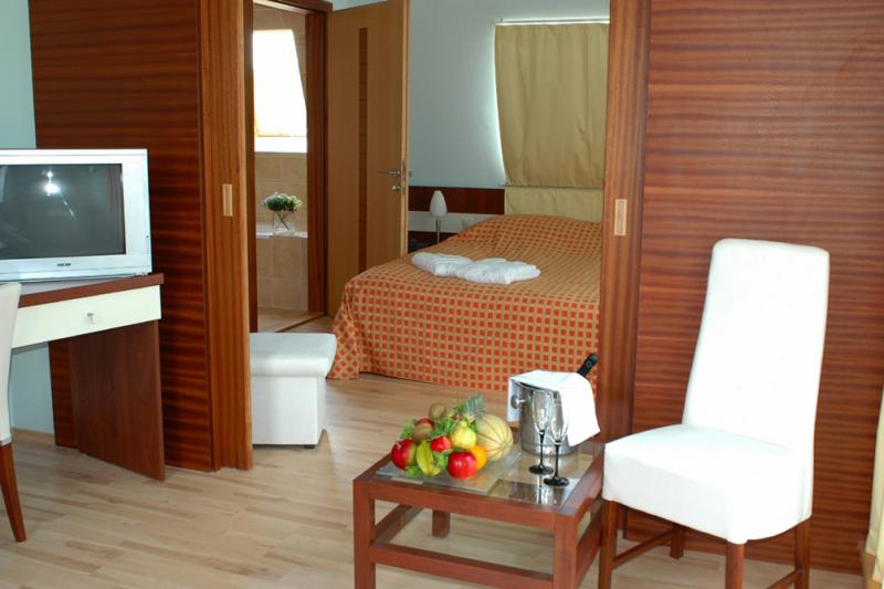 Holiday Beach Budapest Wellness & Conference