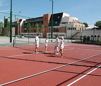 Holiday Beach Budapest Wellness & Conference