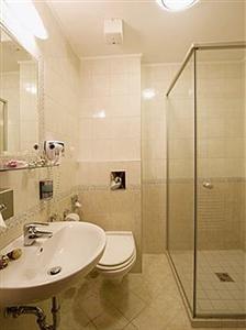 Holiday Beach Budapest Wellness & Conference