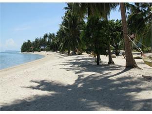 Holiday Beach Resort