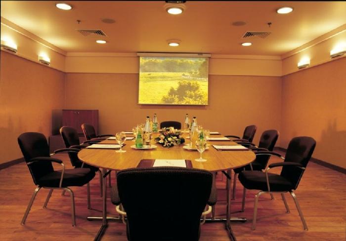 Holiday Inn Athens Attica Avenue