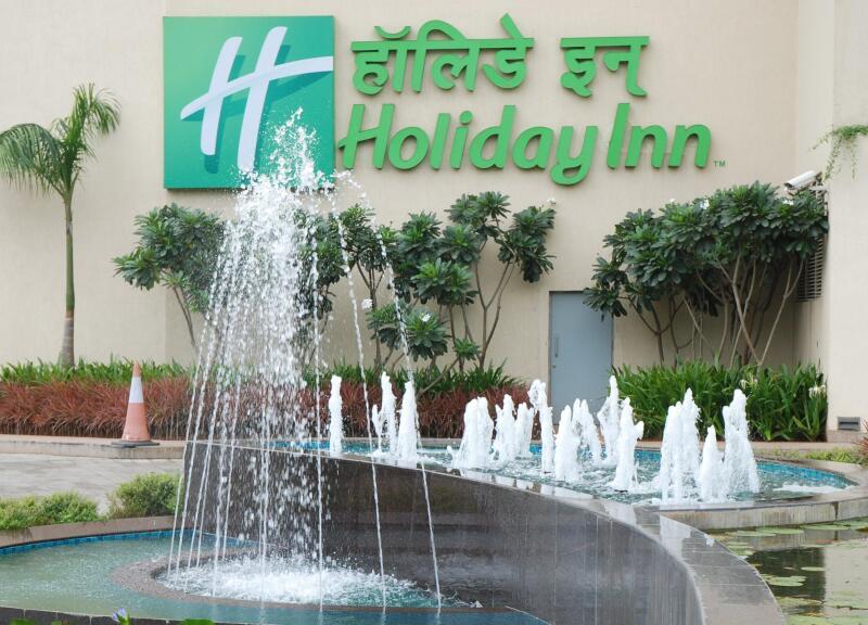 Holiday Inn Mumbai International Airport