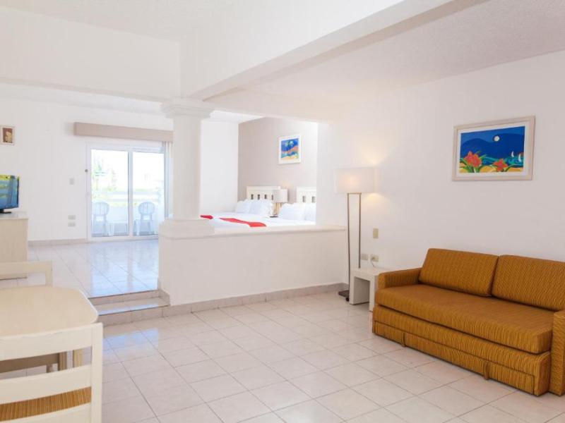 Ocean View Cancun Arenas