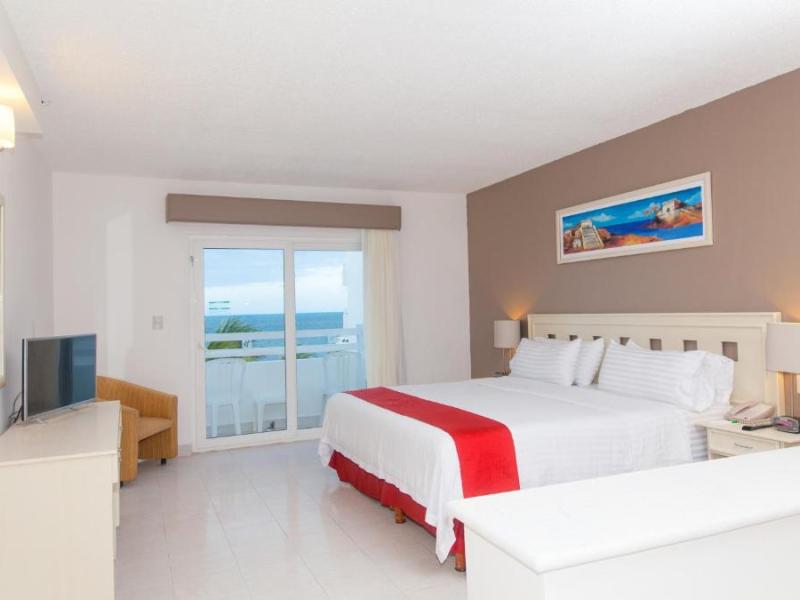 Ocean View Cancun Arenas