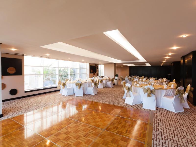 Holiday Inn Dubai Al Barsha