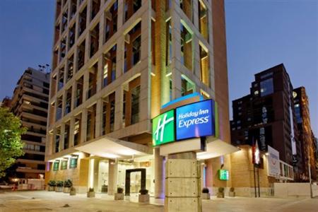 Holiday Inn Express (Сантьяго)