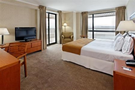 Holiday Inn Express (Пуэрто Монт)